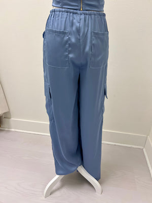 Back view of bluebonnet pants