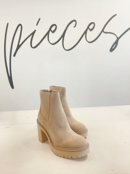 DOLCE VITA CASTER H2O DUNE SUEDE BOOTIE